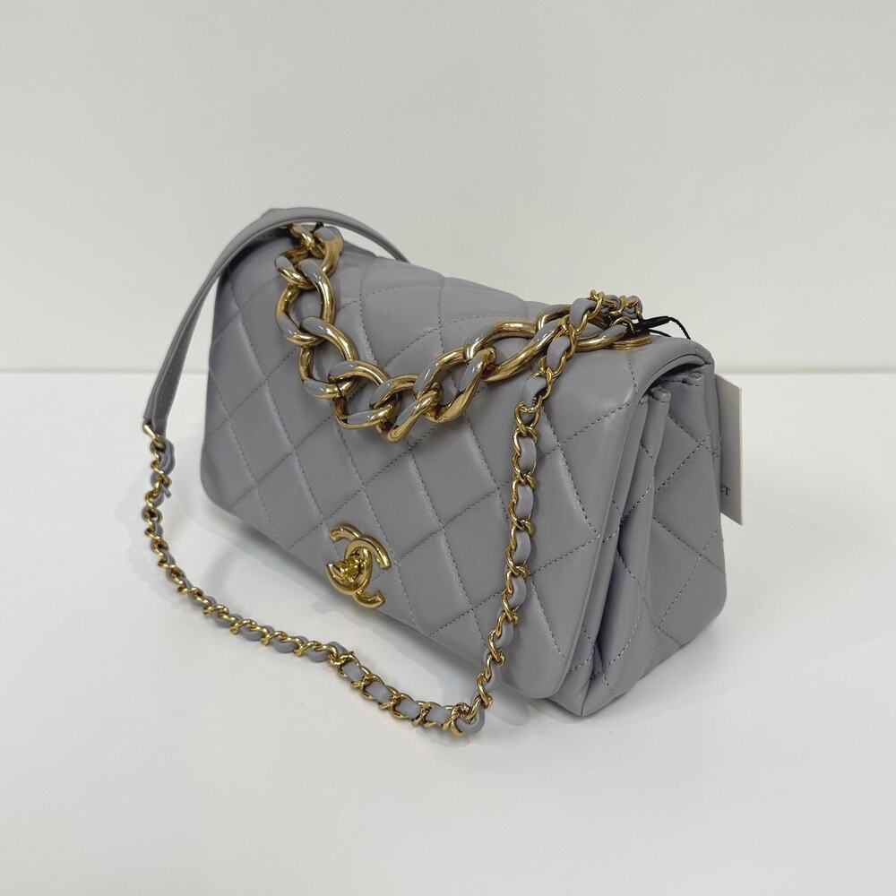 CHANEL Grey Medium Lambskin Quilted Color Match Flap Shoulder Bag Gold CC Logo - Picture 3 of 9